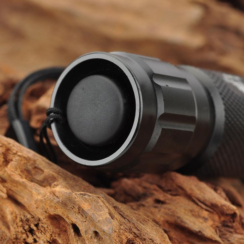 LED Outdoor Rechargeable High-power Flashlight