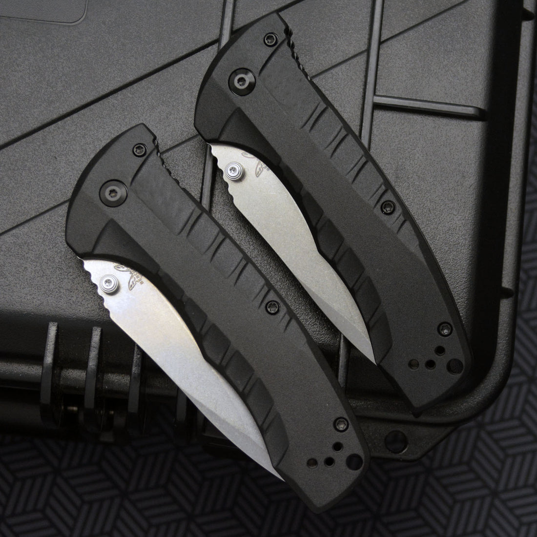 BM980 High Hardness Camping Self-defense Folding Knife