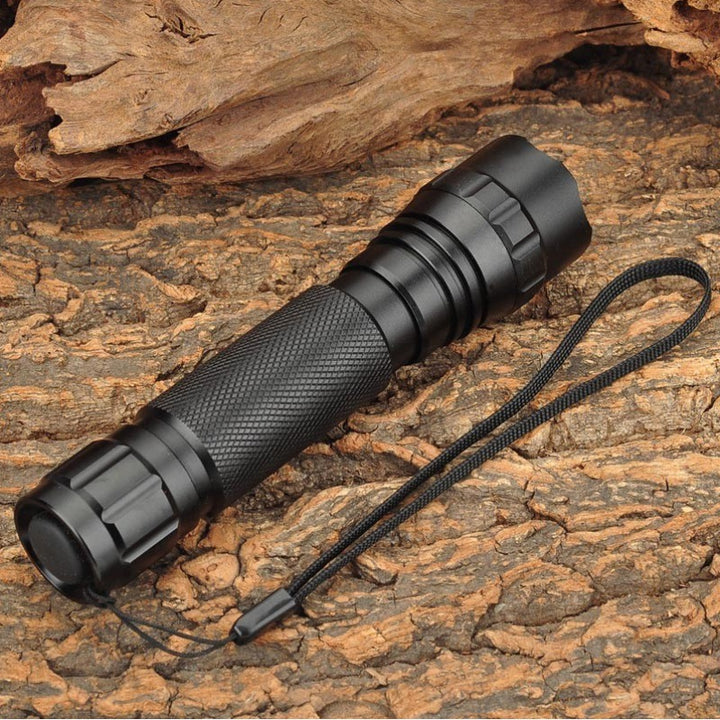 LED Outdoor Rechargeable High-power Flashlight